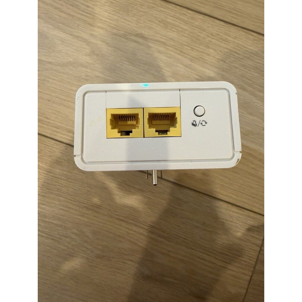 NETGEAR PLP2000 Extra Outlet Powerline Adapter 2000 Mbps - Picture 3 of 5